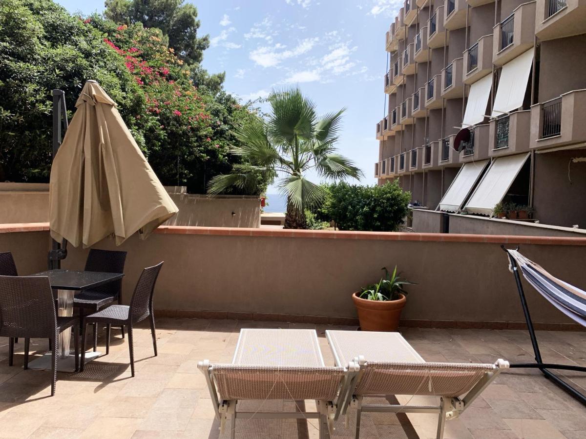 Nuraghe Apartments Teulada Bagian luar foto