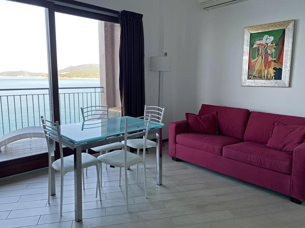 Nuraghe Apartments Teulada Bagian luar foto
